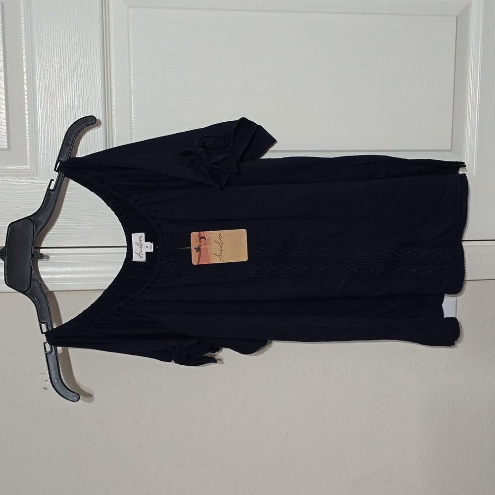 NWT Anneliese womens top with split  sleeves with tie Navy size M